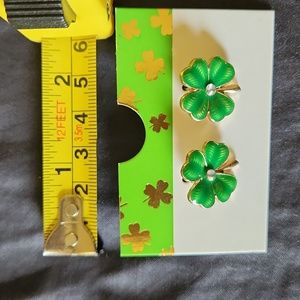 4 leaf clover earrings